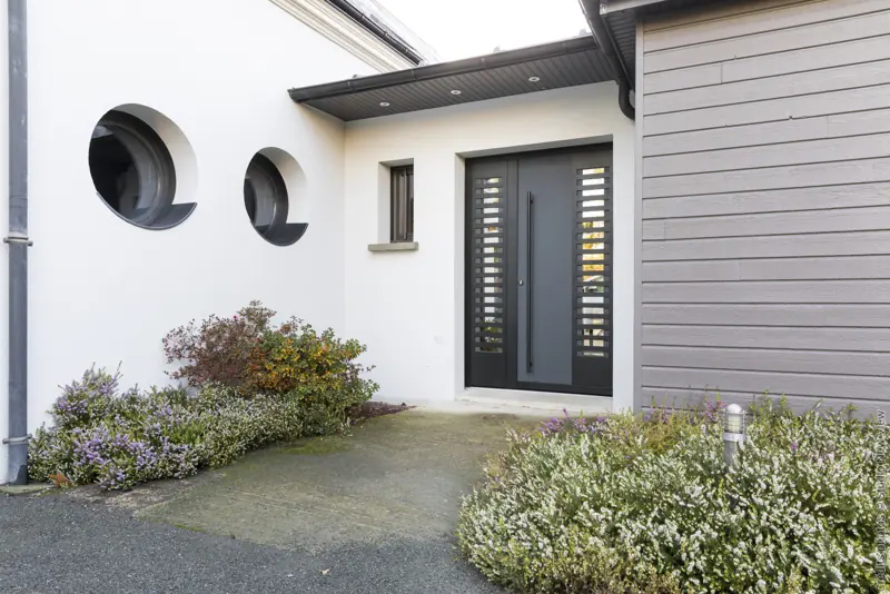 Porte d'entrée aluminium FPEE MONALU Luma A Lineo gris anthracite avec semi-fixe