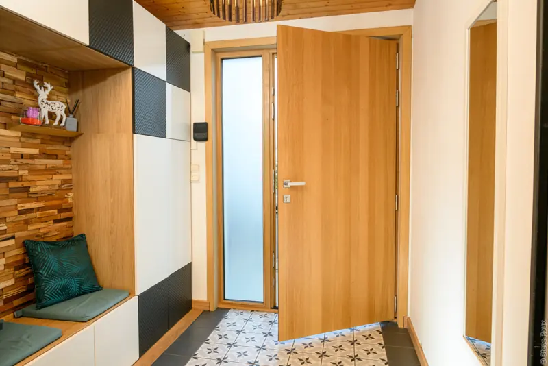 Porte d'entrée bois FPEE MONABOIS Clairevoie 12 en chêne naturel, vue intérieure